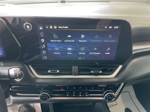 Used 2025 Chevrolet Equinox LT AWD/4WD image 15