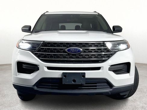 Used 2022 Ford Explorer XLT image 5