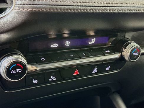 Used 2023 MAZDA MAZDA3 s image 16