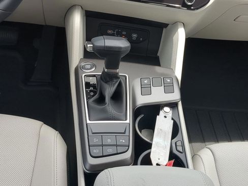 New 2026 Kia Sportage EX w/ EX Panorama Roof Package image 16