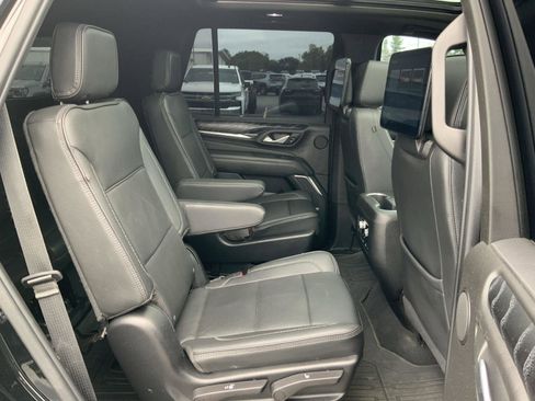 Used 2023 GMC Yukon Denali w/ Denali Reserve Package AWD/4WD image 64