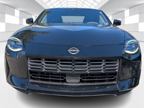 Certified 2024 Nissan Z Performance w/ Floor Mat Package RWD image 2
