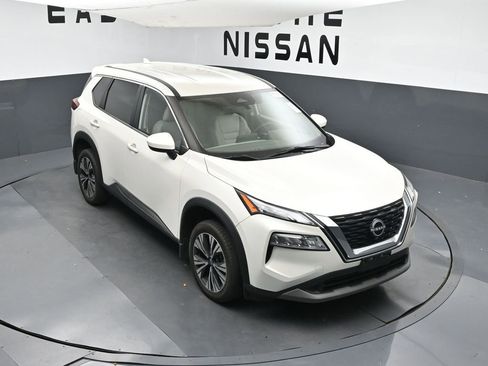 Used 2023 Nissan Rogue SV image 34