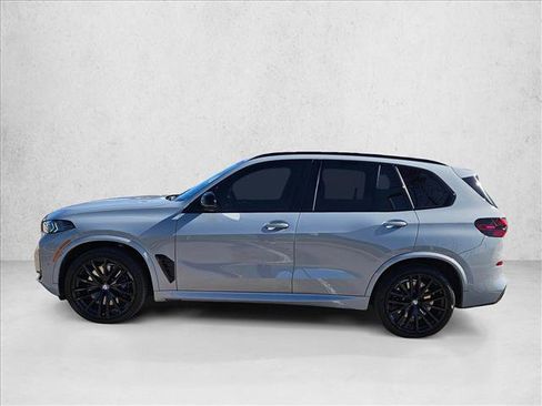 Used 2024 BMW X5 M60i image 9