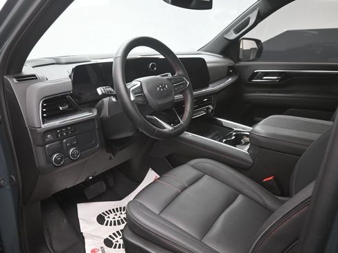 Used 2025 Chevrolet Tahoe RST w/ Comfort Package RWD image 19