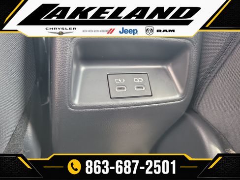 Used 2025 Toyota Corolla LE FWD image 13