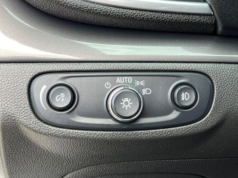 Used 2017 Buick Encore Essence AWD/4WD image 17