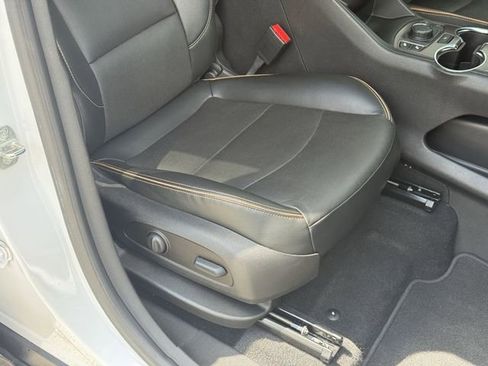 Used 2022 GMC Terrain AT4 w/ Tech Package AWD/4WD image 19