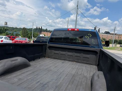 Used 2022 RAM 2500 Tradesman w/ Chrome Appearance Group RWD image 18