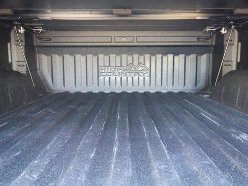 Used 2023 Chevrolet Silverado 1500 High Country w/ High Country Premium Package image 19