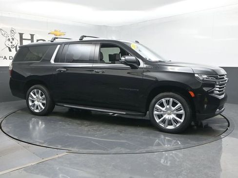 Used 2021 Chevrolet Suburban High Country AWD/4WD image 51