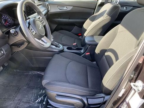 Certified 2021 Kia Forte LXS image 11