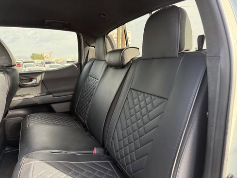 Used 2022 Toyota Tacoma 4x4 Double Cab image 25