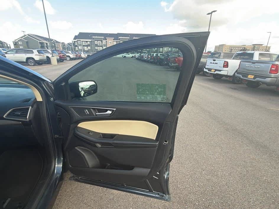 Used 2022 Ford Edge SE AWD/4WD image 27