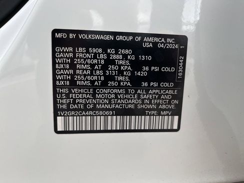 Used 2024 Volkswagen Atlas Peak Edition SEL AWD/4WD image 11