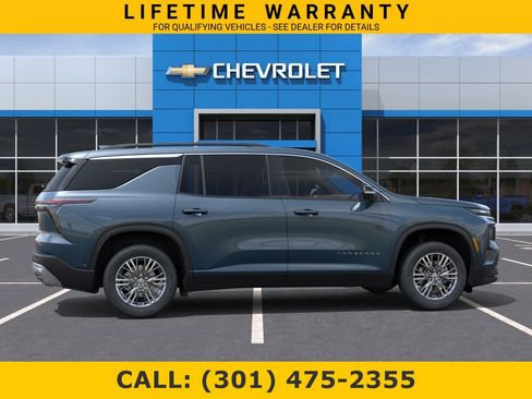 New 2026 Chevrolet Traverse LT w/ Driver Confidence Package FWD image 5