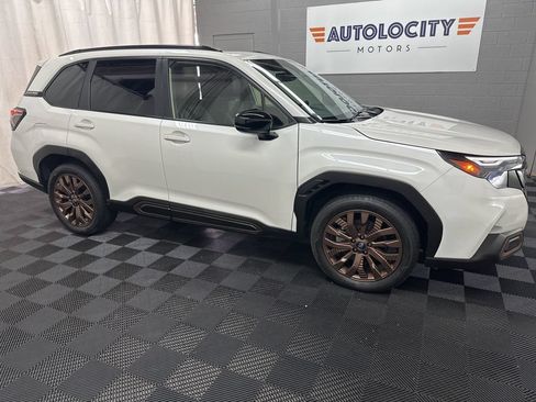 Used 2025 Subaru Forester Sport w/ Popular Package #1 AWD/4WD image 2
