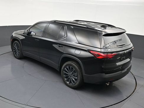 Used 2023 Chevrolet Traverse RS FWD image 15
