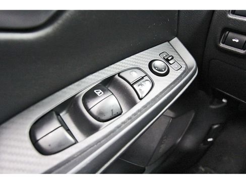 Used 2022 Nissan Sentra SV FWD image 13
