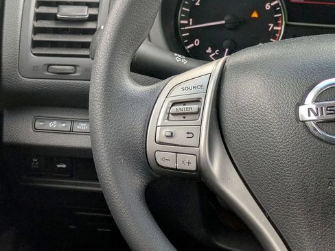 Used 2013 Nissan Altima 2.5 S FWD image 13