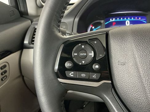 Used 2022 Honda Pilot Touring image 17