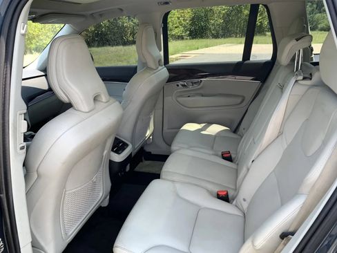 Used 2019 Volvo XC90 T5 Momentum w/ Protection Package Premier AWD/4WD image 26