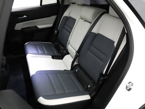 Used 2025 Honda Prologue Touring image 10
