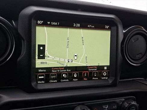 Used 2022 Jeep Gladiator Sport AWD/4WD image 18