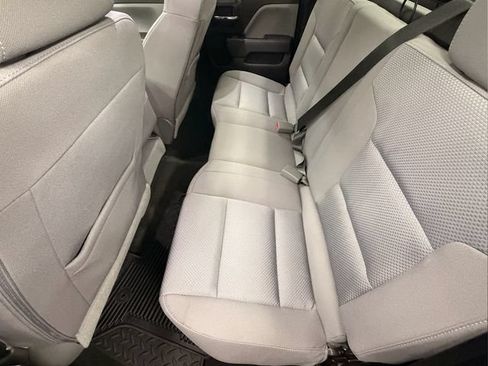 Used 2018 Chevrolet Silverado 1500 Custom w/ Custom Value Package RWD image 15
