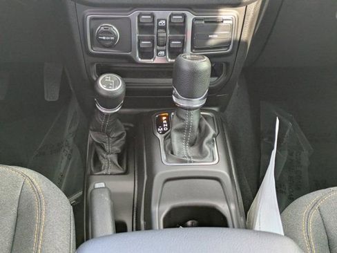 New 2026 Jeep Gladiator Sport AWD/4WD image 16