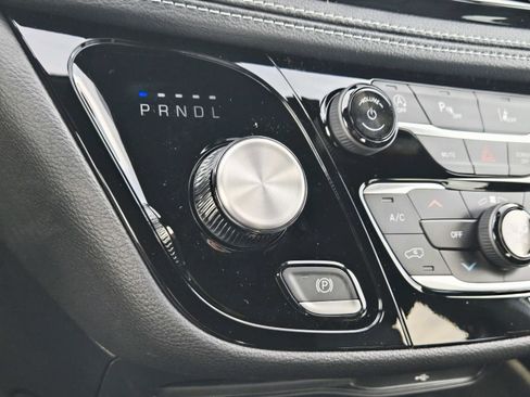 New 2026 Chrysler Pacifica Select image 26