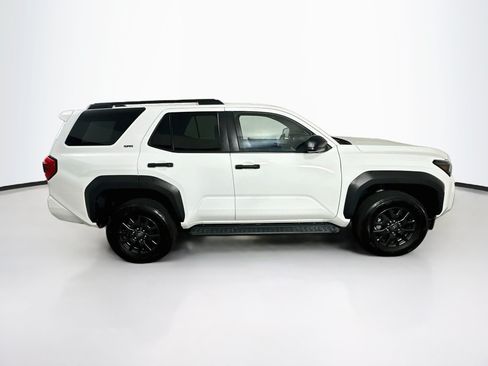 Used 2025 Toyota 4Runner SR5 AWD/4WD image 10