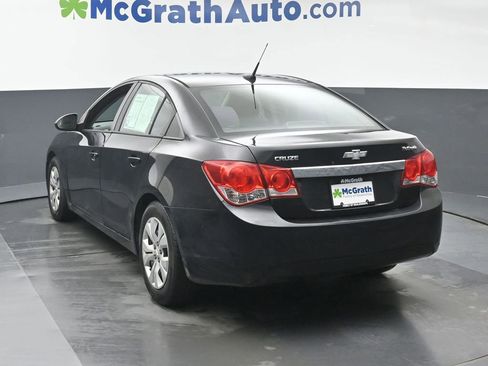 Used 2014 Chevrolet Cruze LS image 24
