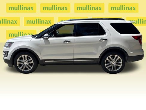 Used 2017 Ford Explorer Limited FWD image 10