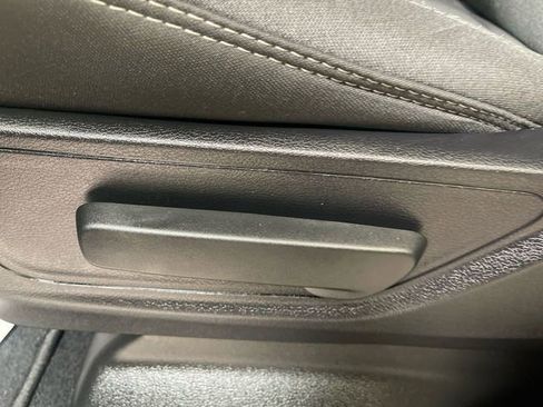Used 2025 RAM 1500 Big Horn AWD/4WD image 12