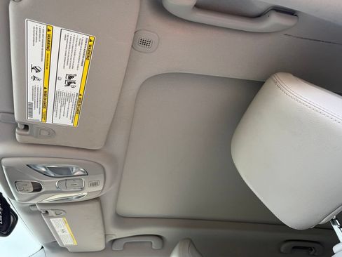 Used 2022 Jeep Compass Latitude w/ Sun and Sound Group FWD image 29