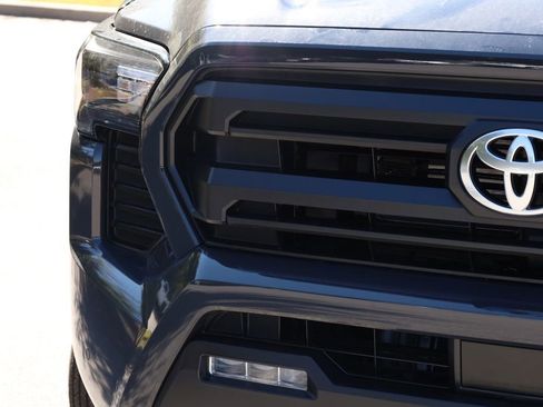 New 2025 Toyota Tacoma SR5 image 15