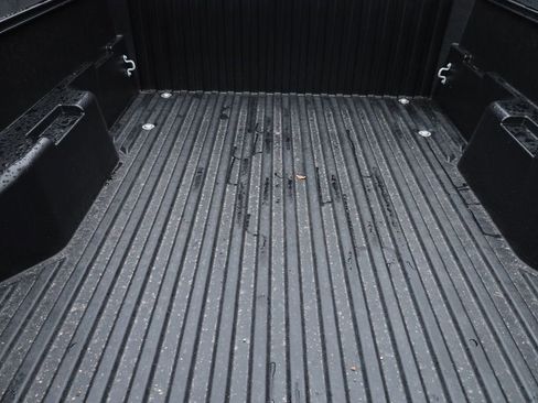 New 2025 Toyota Tacoma SR5 image 5