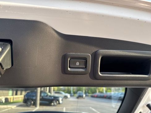 New 2026 MAZDA MAZDA3 2.5 S Hatchback w/ Premium Pkg image 53