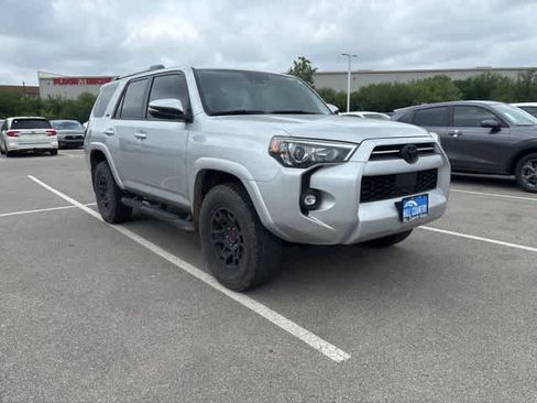 Used 2024 Toyota 4Runner SR5 Premium w/ Moonroof Package image 7