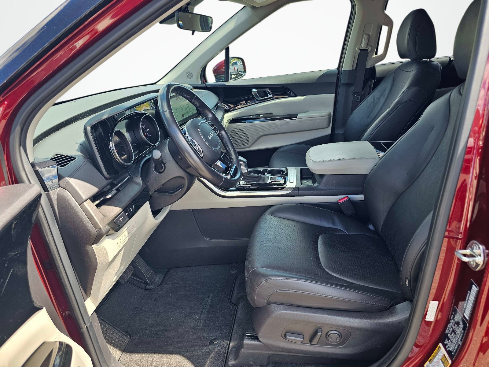 Certified 2024 Kia Carnival EX FWD image 16