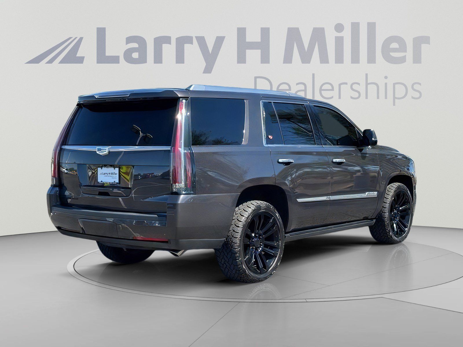 Used 2015 Cadillac Escalade Premium AWD/4WD image 6