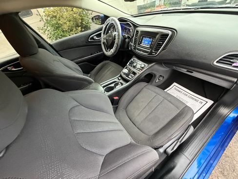 Used 2015 Chrysler 200 Limited FWD image 35