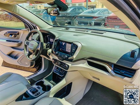 Used 2020 GMC Terrain Denali w/ Denali Premium Package AWD/4WD image 31