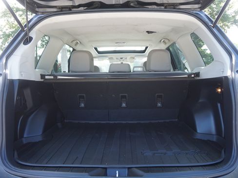 Used 2018 Subaru Forester 2.5i Limited AWD/4WD image 10