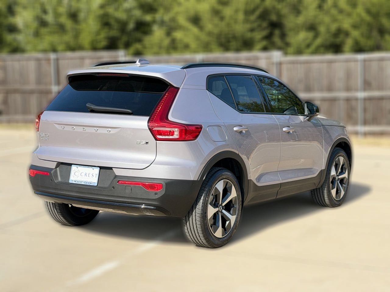 New 2026 Volvo XC40 B5 Plus w/ Protection Package Premier AWD/4WD image 6