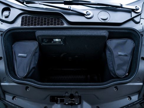 Used 2022 Lamborghini Huracan EVO RWD image 15