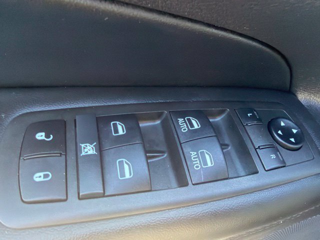 Used 2021 Jeep Grand Cherokee Laredo AWD/4WD image 14