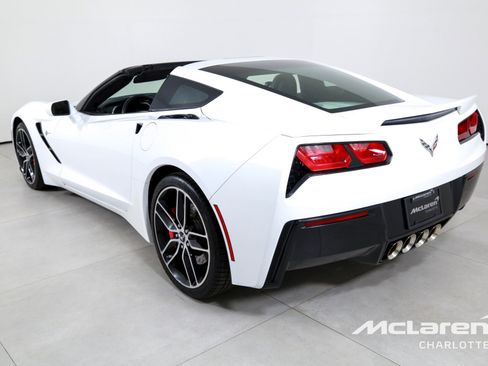 Used 2019 Chevrolet Corvette Stingray Coupe RWD image 7