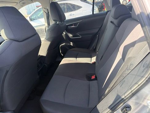 Used 2025 Toyota RAV4 XLE FWD image 3